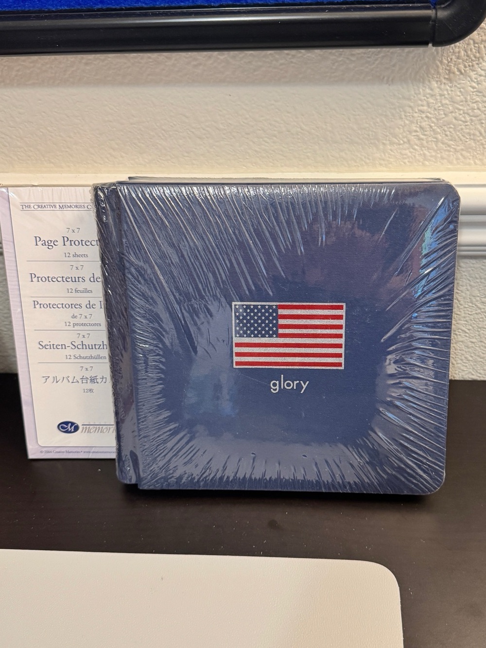 Creative Memories 7x7 Navy Glory Patriotic Album w/Pages + Protectors